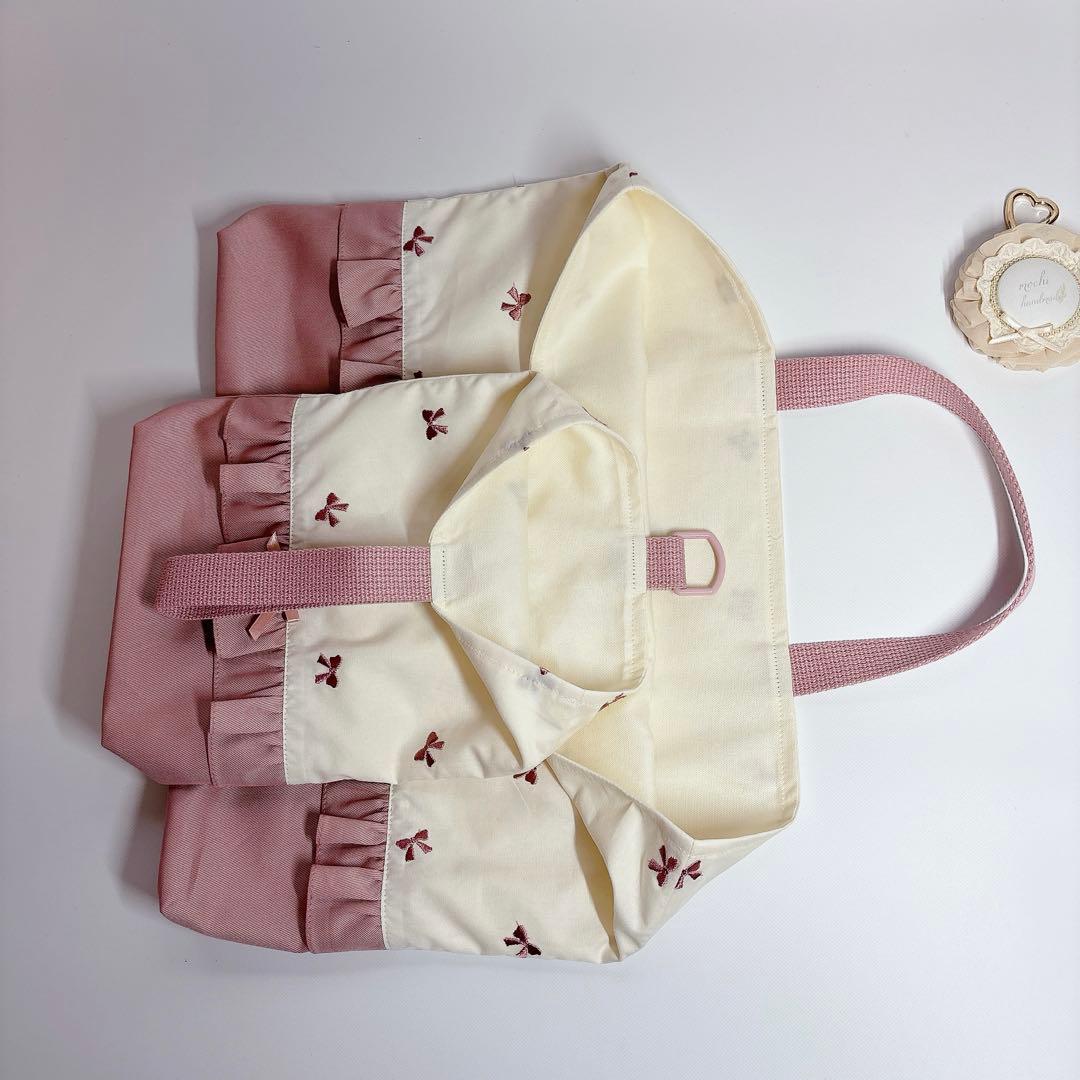 うめめ様　りぼん　刺繍生地　レッスンバッグ　上履き袋　裏地付き　マチ付き