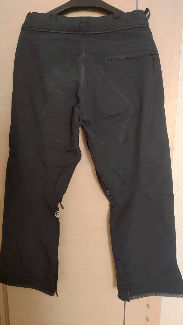 VOLCOM スノーボードパンツ ブラック