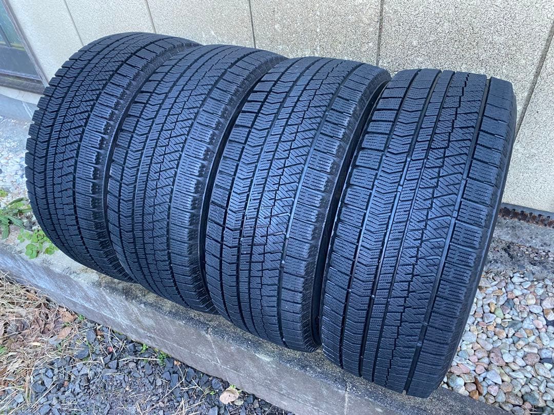 ①tto-shi！ブリヂストン 225/55R17 ブリザック VRX2