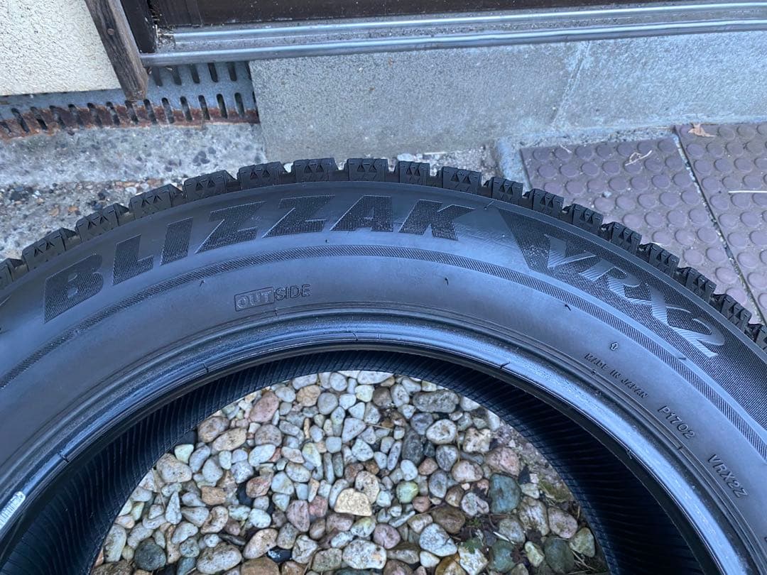 ①tto-shi！ブリヂストン 225/55R17 ブリザック VRX2