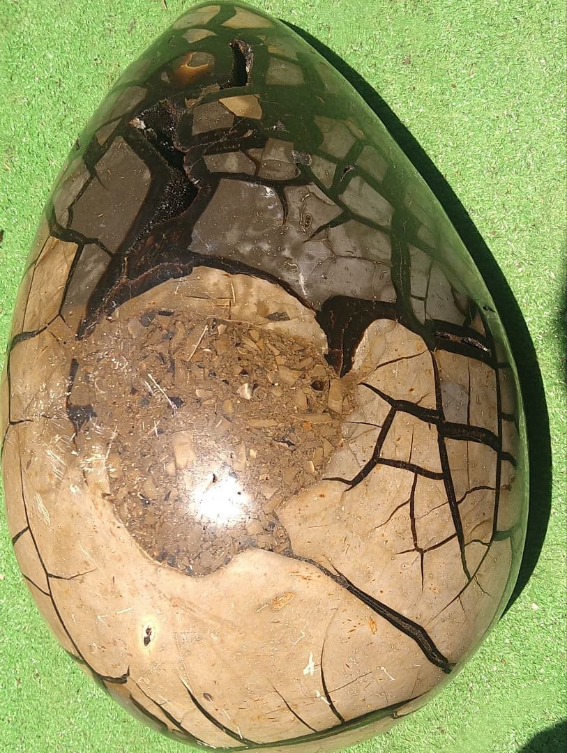 セプタリアン　原石　ドラゴンストーン　水晶