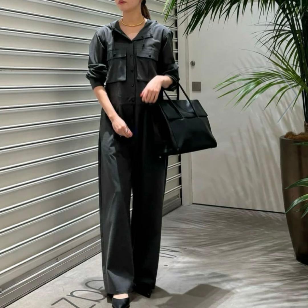 未使用ウィムガゼットTHE PAUSE フーディージャンプスーツグレー　FREE