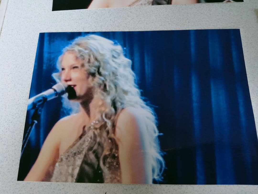 テイラースウィフト Taylor Swift 直筆サイン入りCD 2枚セット