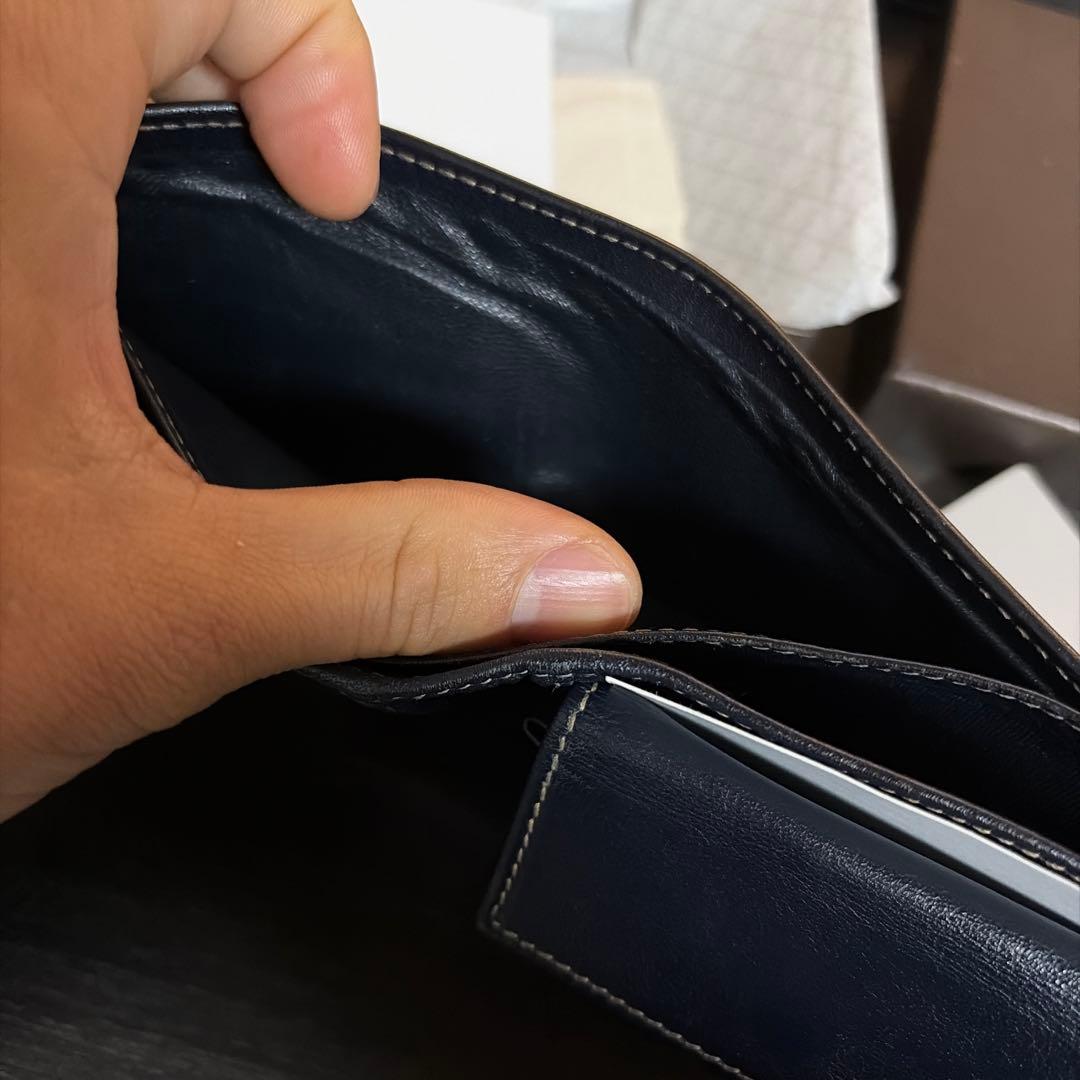 GUCCI 二つ折り財布 ネイビー