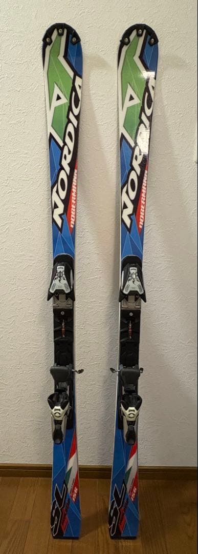 ノルディカ　ワールドカップSL 156cm スキー板 マーカー金具付属