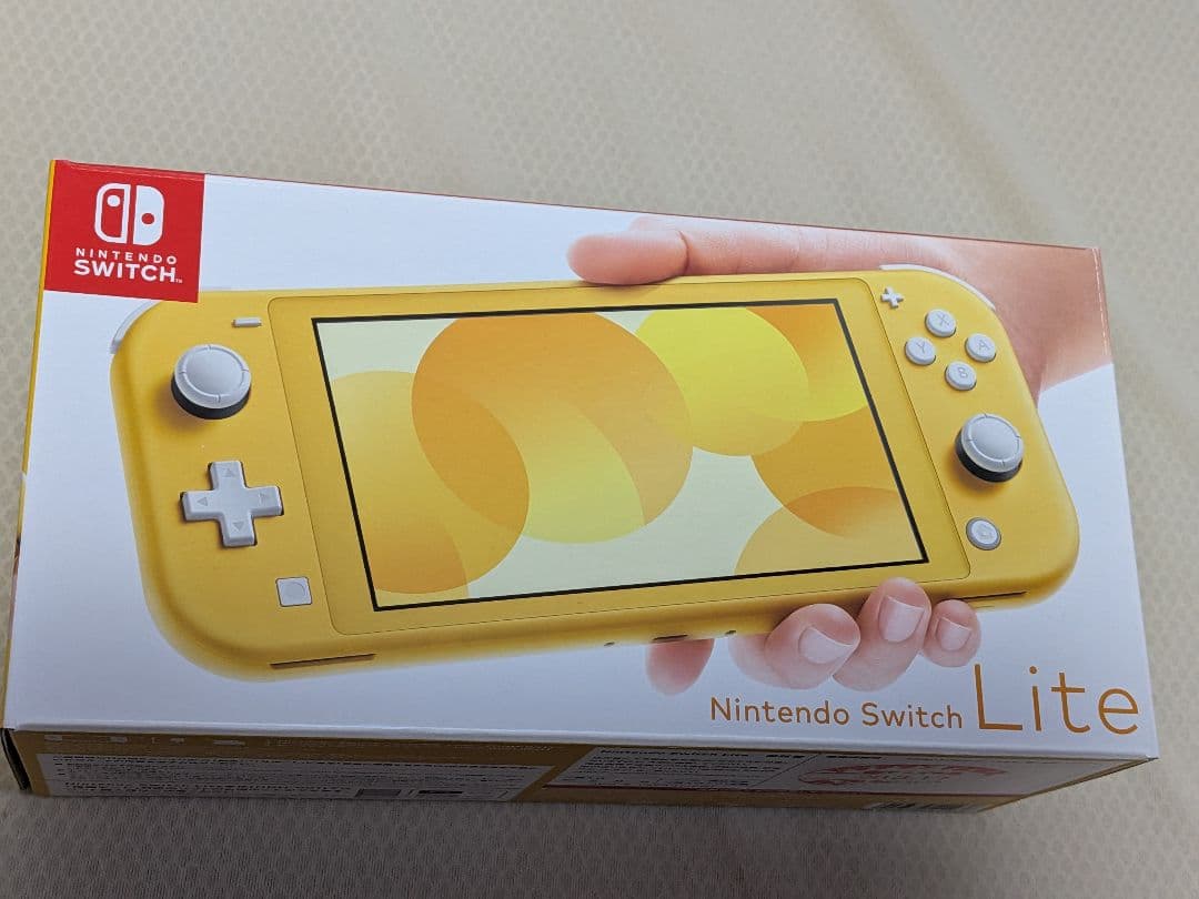Nintendo Switch Lite イエロー 本体　箱、充電器付