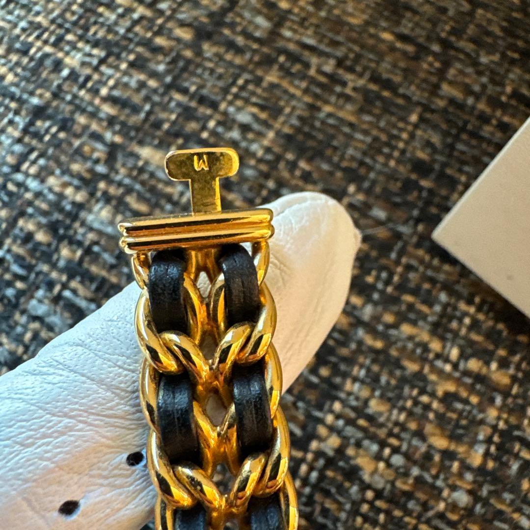 CHANELプレミエール Mクォーツ腕時計 ゴールド/ブラック　A30