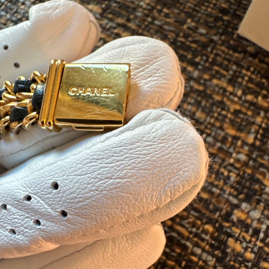 CHANELプレミエール Mクォーツ腕時計 ゴールド/ブラック　A30