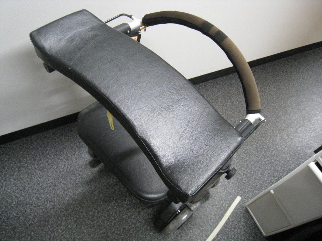 【送料無料】ナブテスコ 前腕支持型歩行車 REHAMO コンパル抑速ブレーキ ①