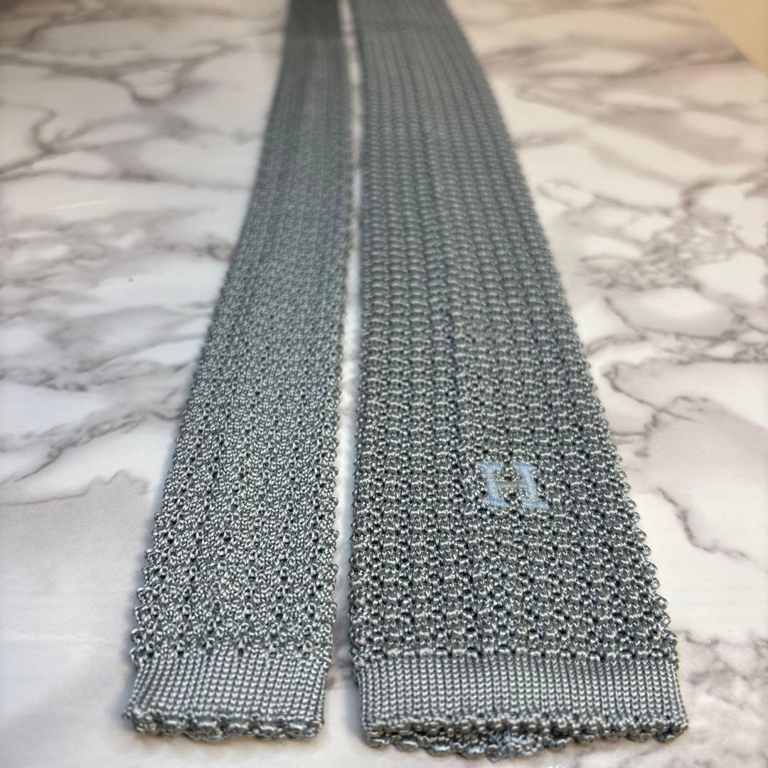 HERMES ニットネクタイ　グレー　ニットタイ　灰色 ワンポイント　秋冬