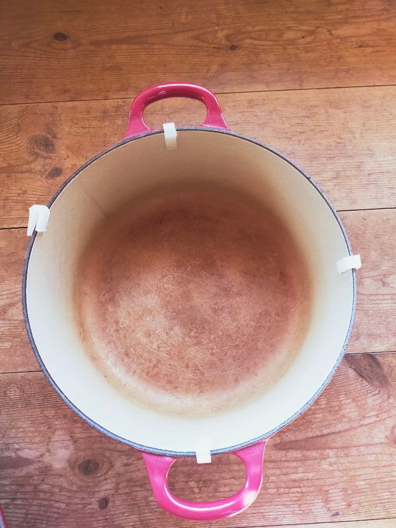 ル・クルーゼ LE CREUSET ココットロンド 　バーガンディ 22㎝