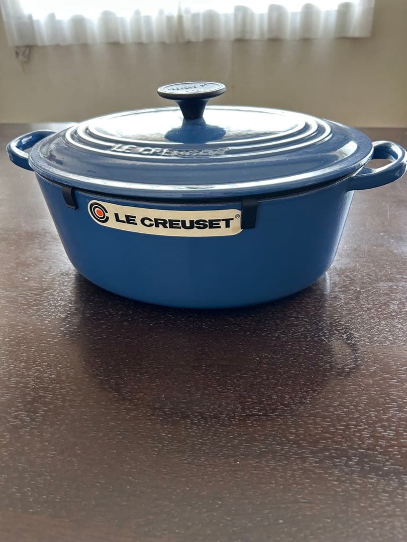 新品未使用ル・クルーゼオーバル鍋、27センチブルー