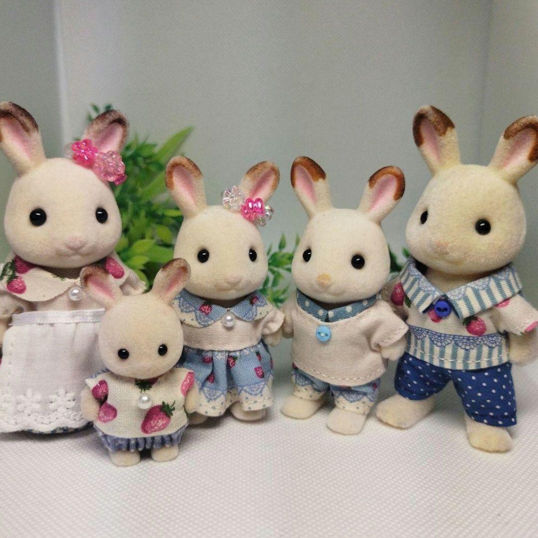 ミニチュアドール　服　ハンドメイド☆お揃いコーデ　いちご柄