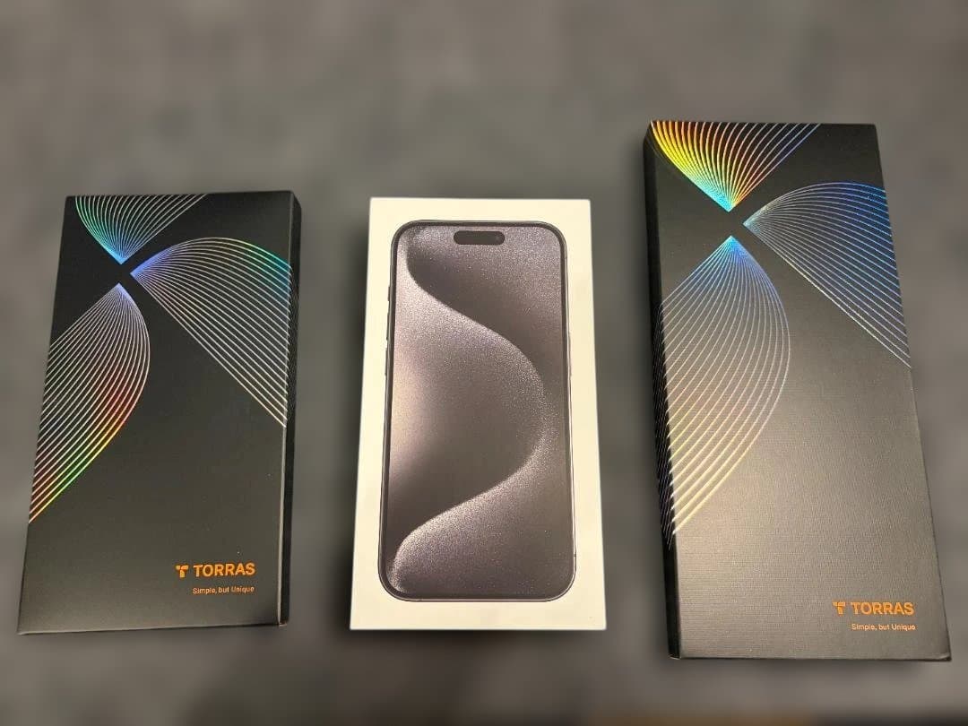 iPhone15 Pro 256GB ブラックチタニウム 美品＋ケース＆フィルム