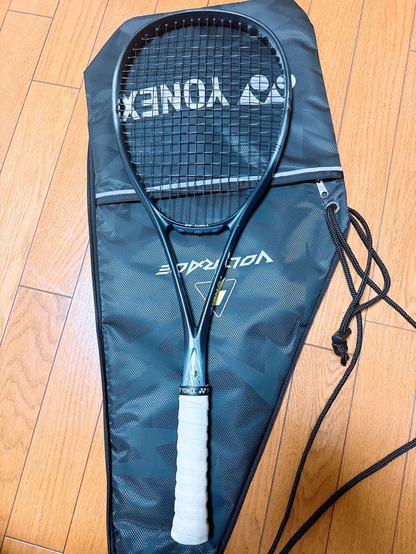 YONEX ボルトレイジ　8V