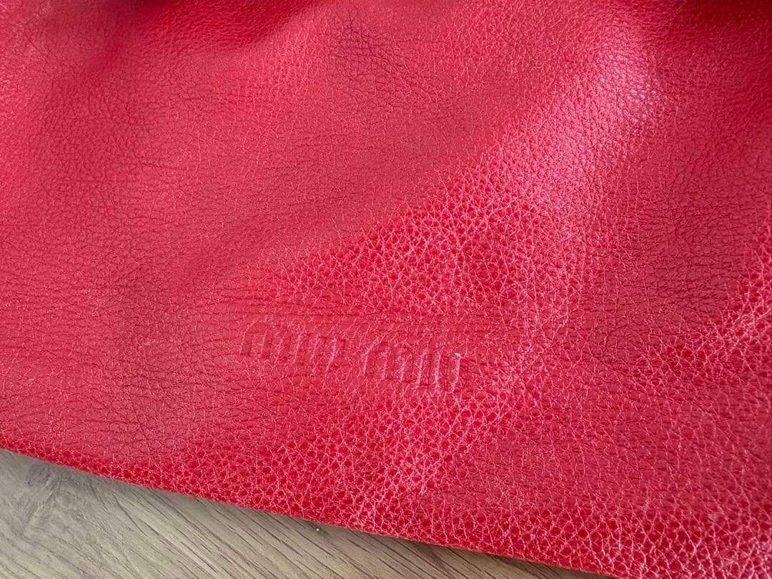 miumiu トートバッグ　レザー