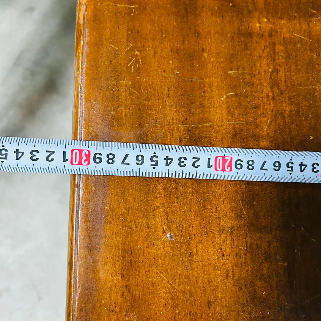 イタリアの家具です 木製デスク型箪笥 引き出し付き