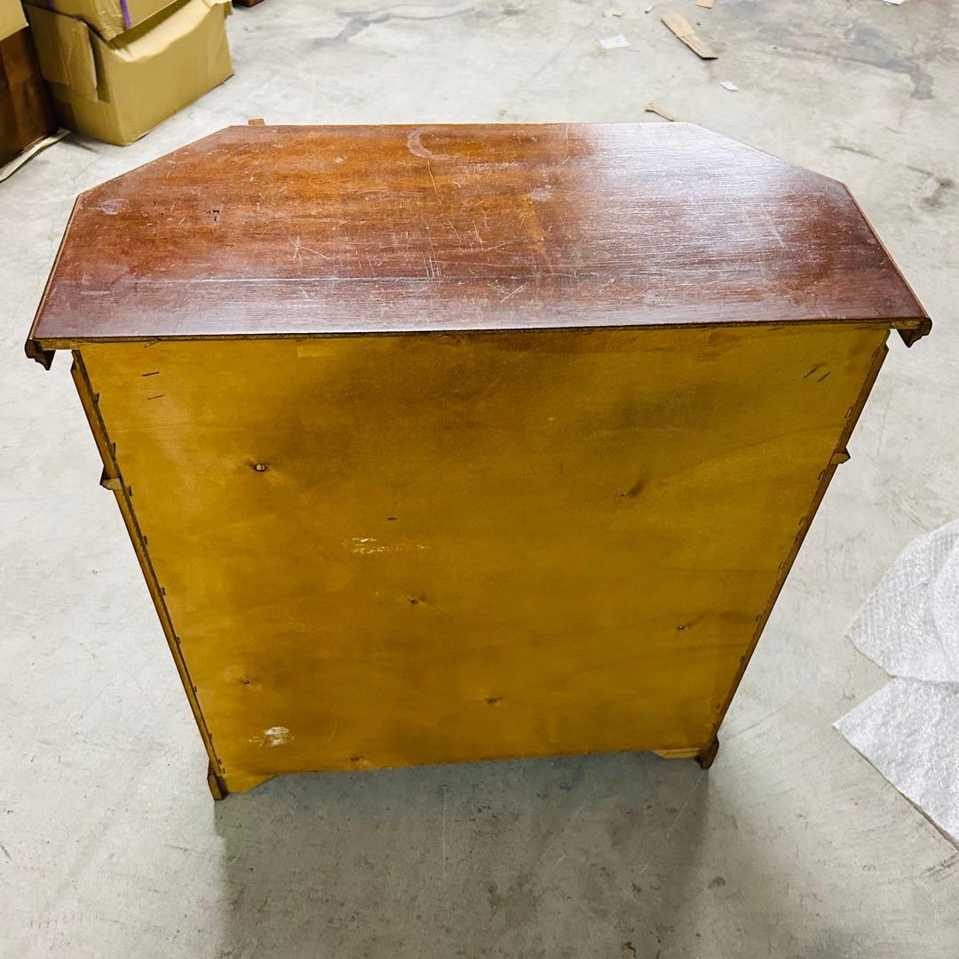 イタリアの家具です 木製デスク型箪笥 引き出し付き