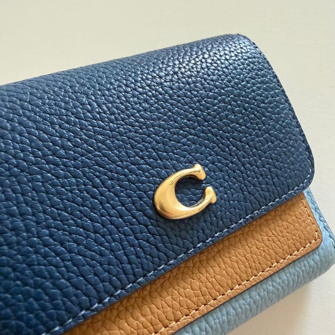 美品✨COACH ミラ スモール フラップ ウォレット・カラーブロック