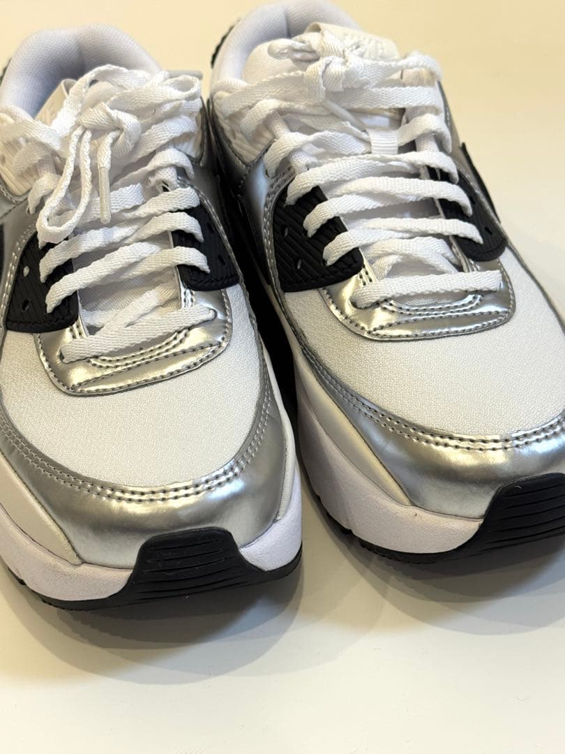 24cm 美品 NIKE AIR MAX LV8 エアマックス 厚底