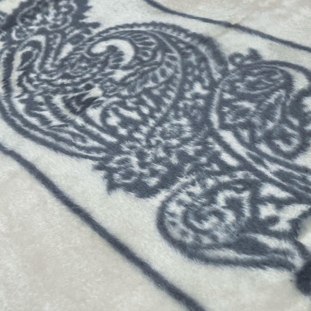 【新品】シルク毛布　シルク100%　ホワイト　ライトベージュ　グレー