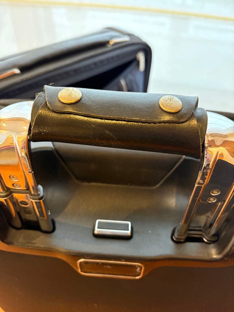 TUMI トゥミ　機内持ち込み可　エグゼクティブ　スーツケース　255060D2