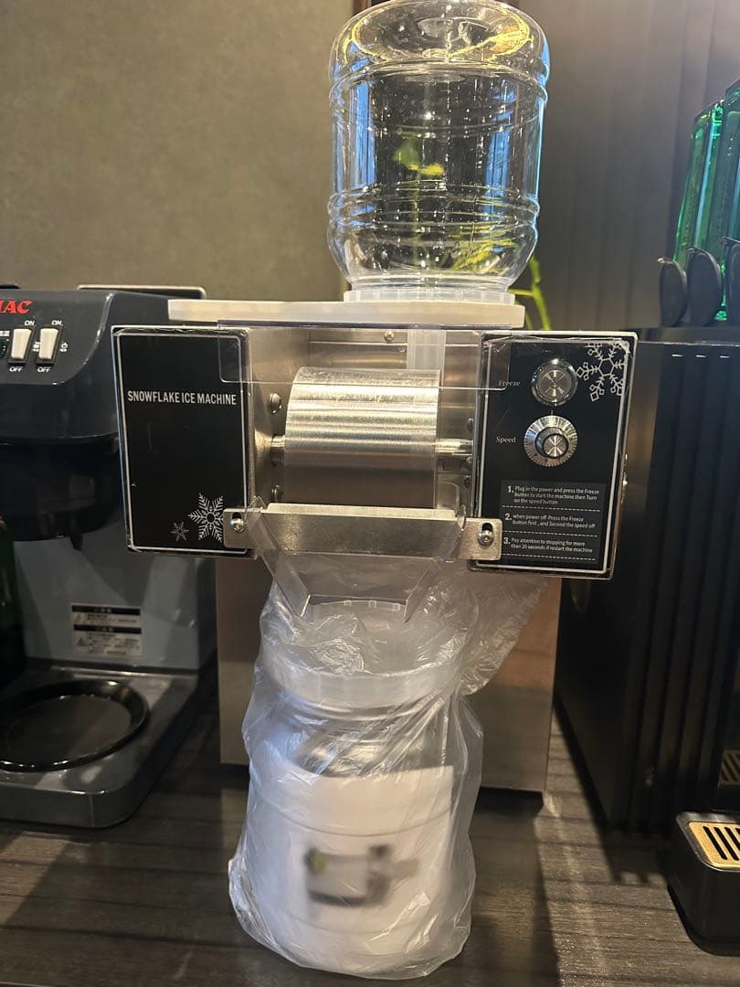 スノーフレイクアイスメーカー シルバー かき氷機（業務用）