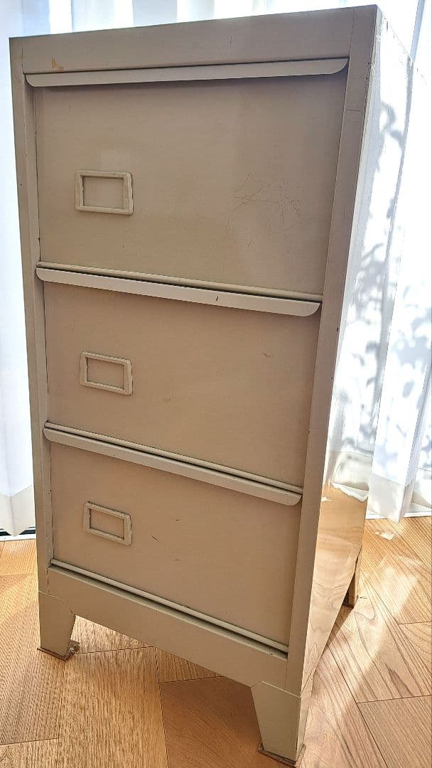 レトロ　ヴィンテージ　ベージュ スチールキャビネット 3段