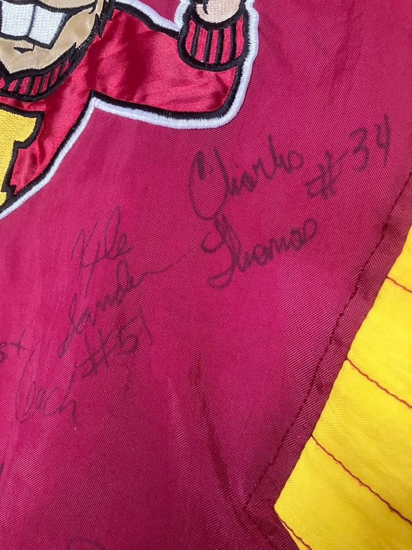 STARTER製MINNESOTA gophersアノラック選手サイン入り？