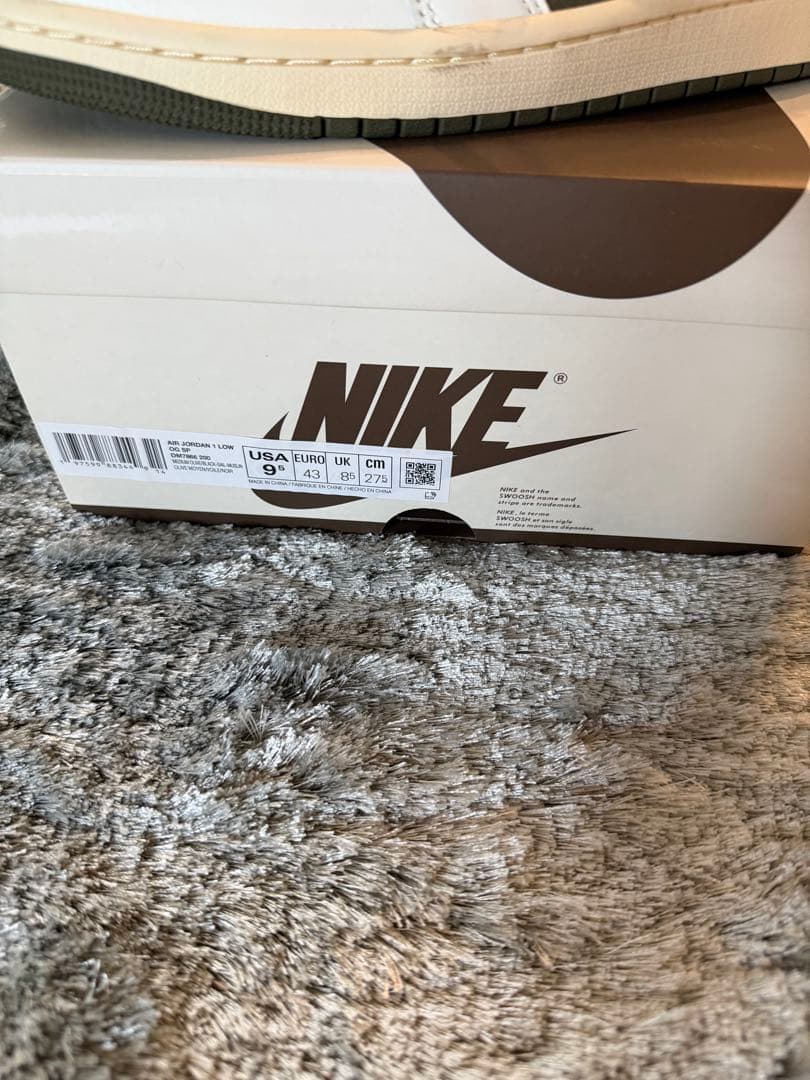 靴 Nike Air Jordan 1 Low Travis Scott