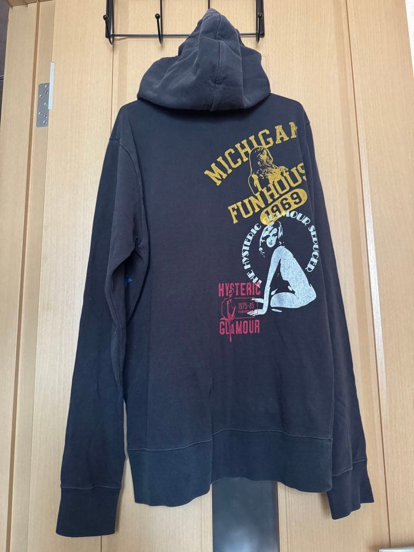 ヒステリックグラマージップアップパーカー