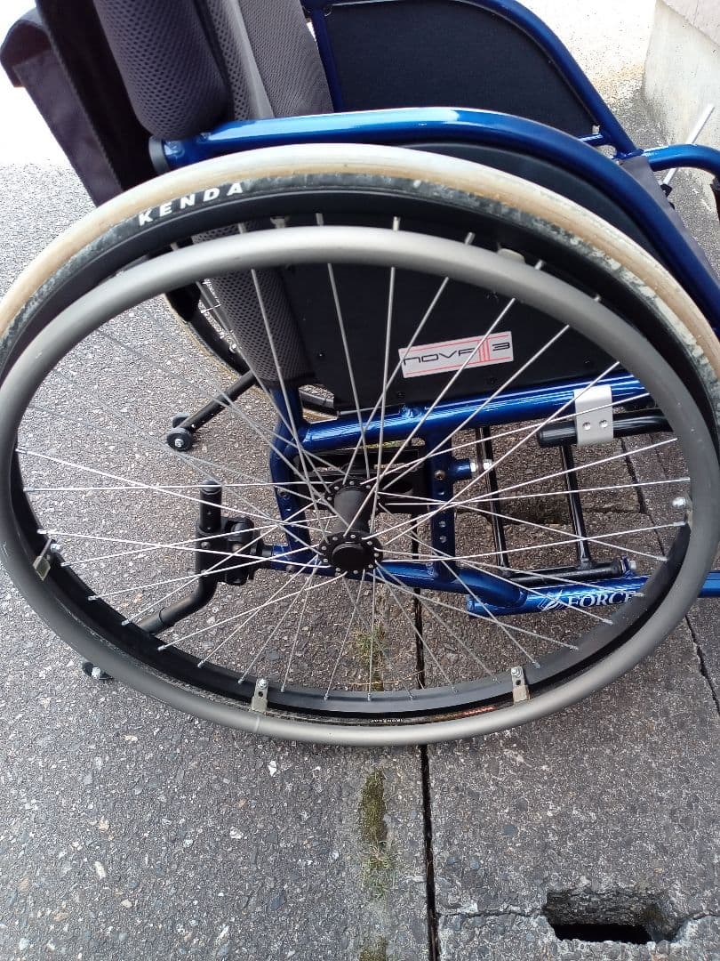 MIKI ミキ　FORCE NOVA3 車椅子軽量