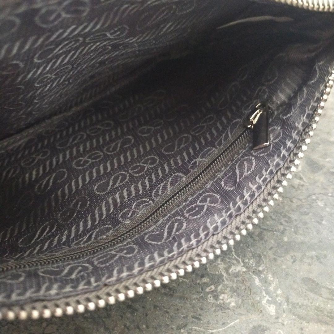 PRADA　プラダ　ポーチ　くま　スパンコール　刺繍　レア