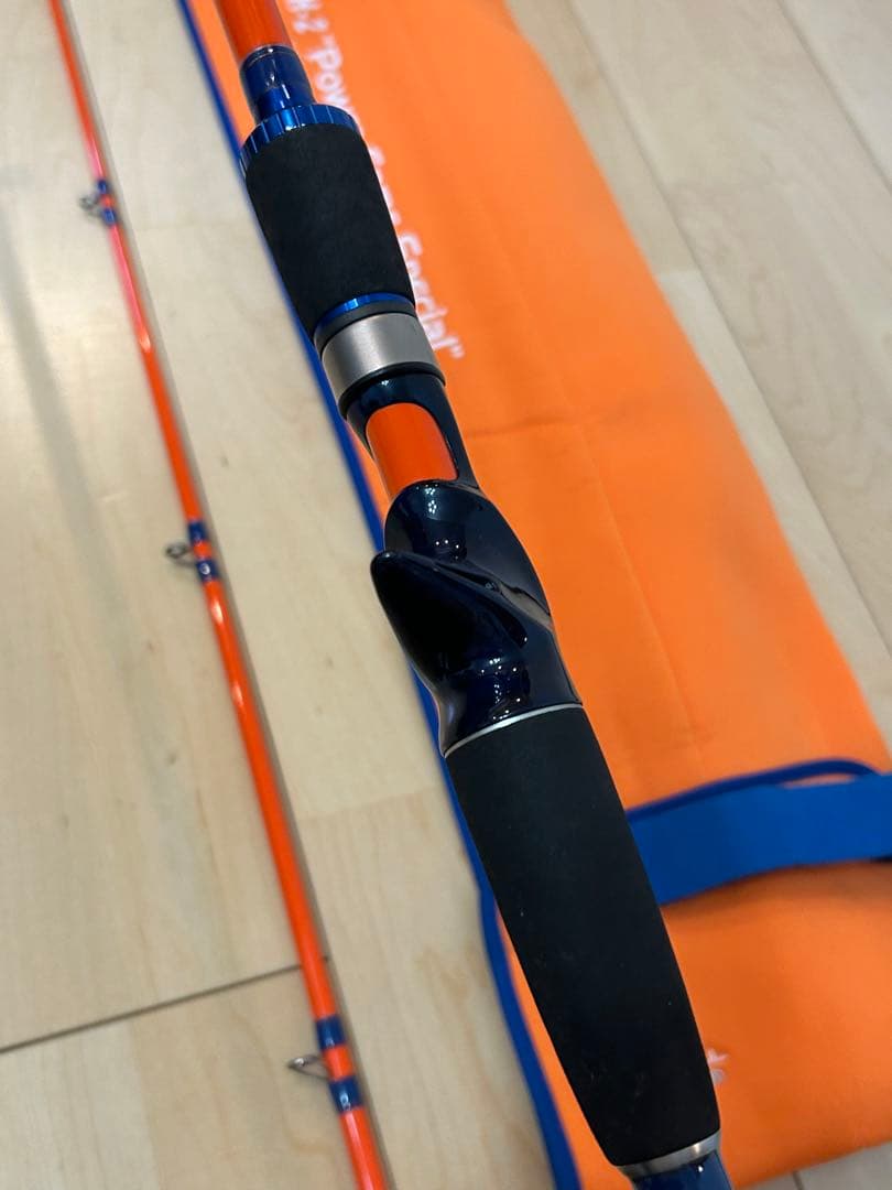 ☆ジャッカルTRANPO TC-72H-2 \" ルアーロッド・ケース付き