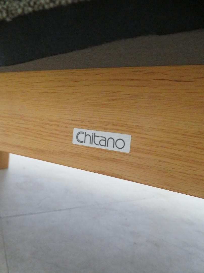 美品■カリモク■Chitano/チターノ■3人掛けソファ■オーク材■ファブリック