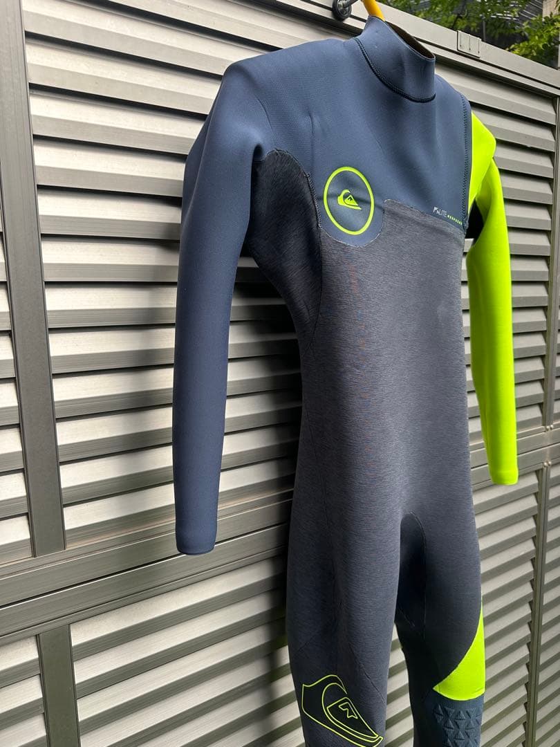 Quiksilver フルスーツ ネイビー/ライム