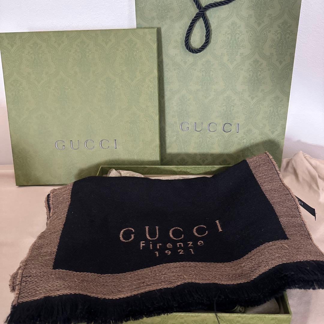 gucci マフラー