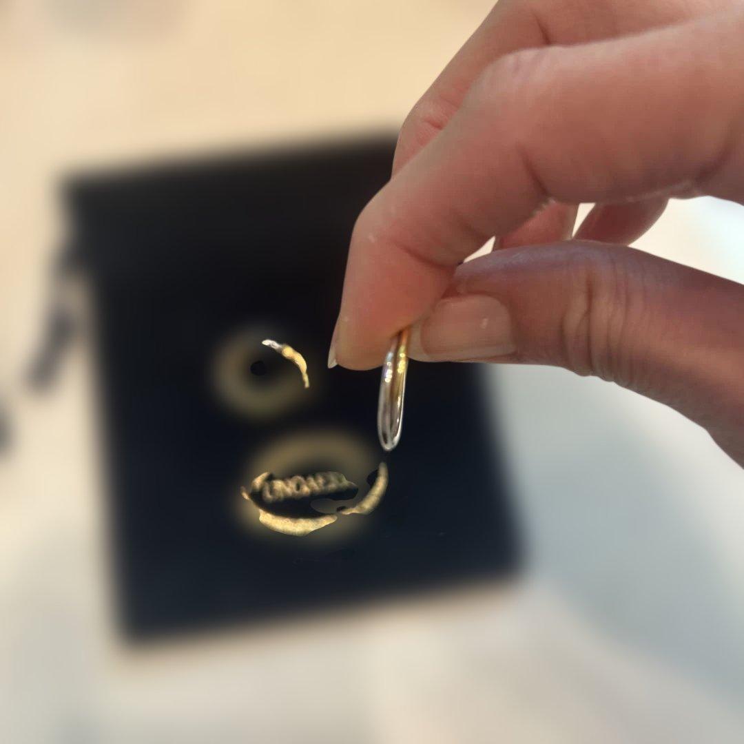 ウノアエレ　ゴールドシルバーコンビ　フープピアス