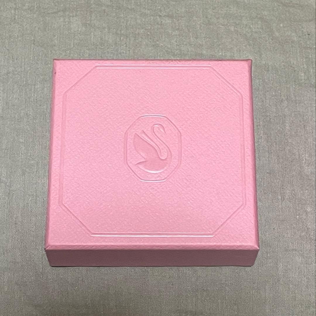 スワロフスキーピアスパール