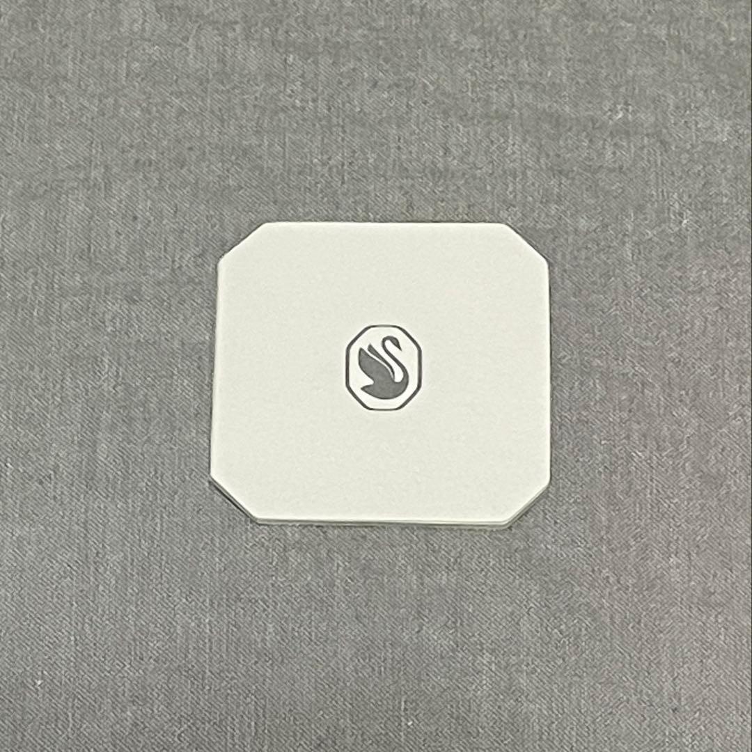 スワロフスキーピアスパール