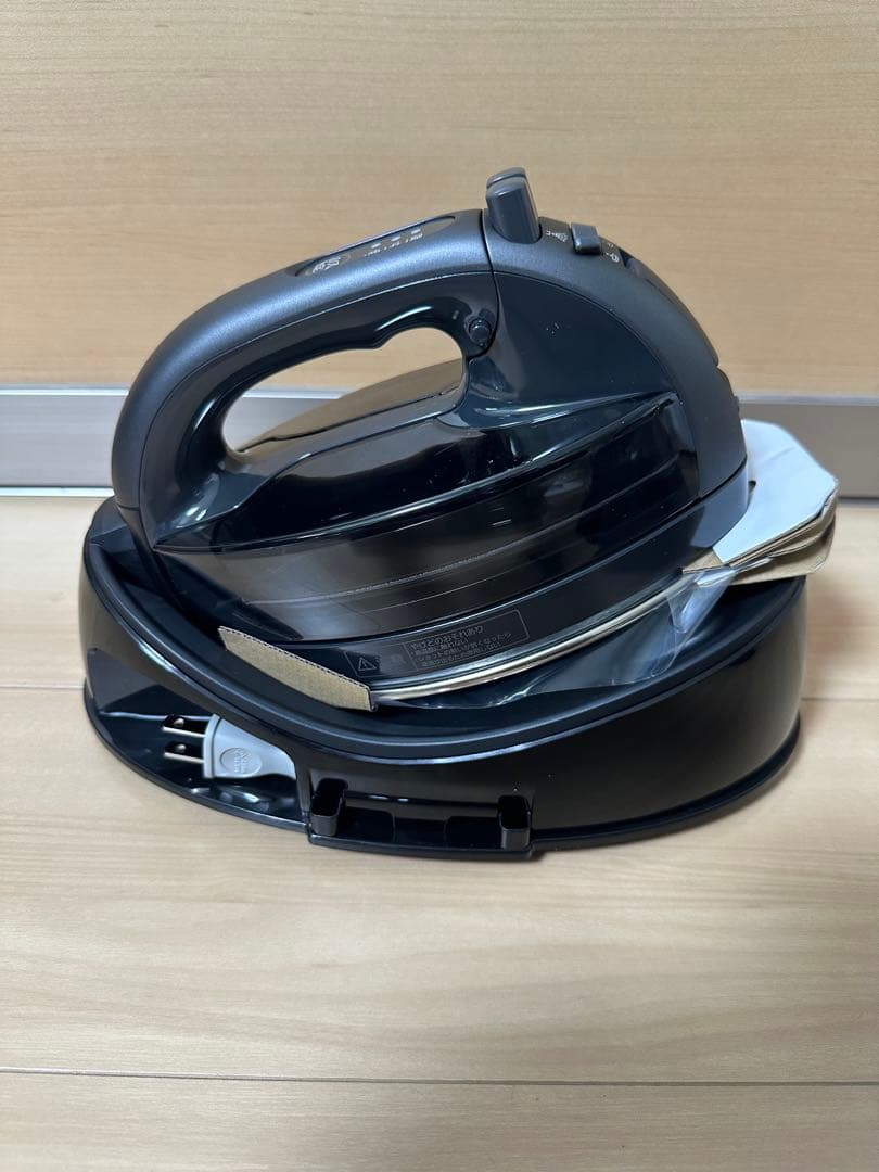 【2025年最新型】Panasonic コードレスアイロン NI-WL709-K