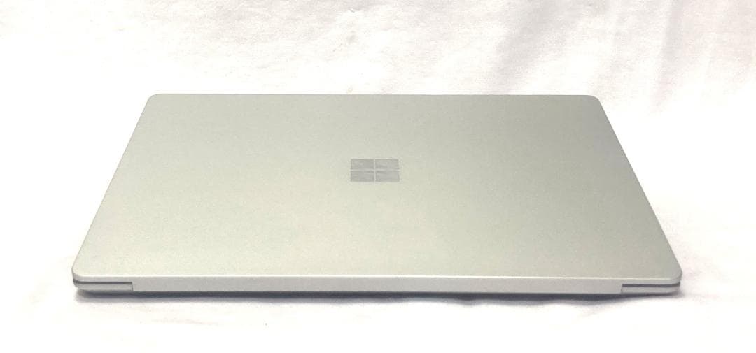 美品 13型 Surface Laptop 薄型 タッチパネル マイクロソフト