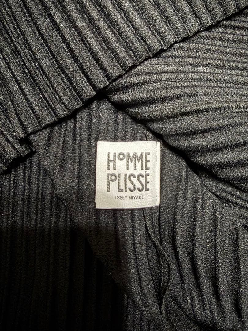 美品⭕️オムプリッセ　イッセイミヤケ カーディガン　ブラック　サイズ2