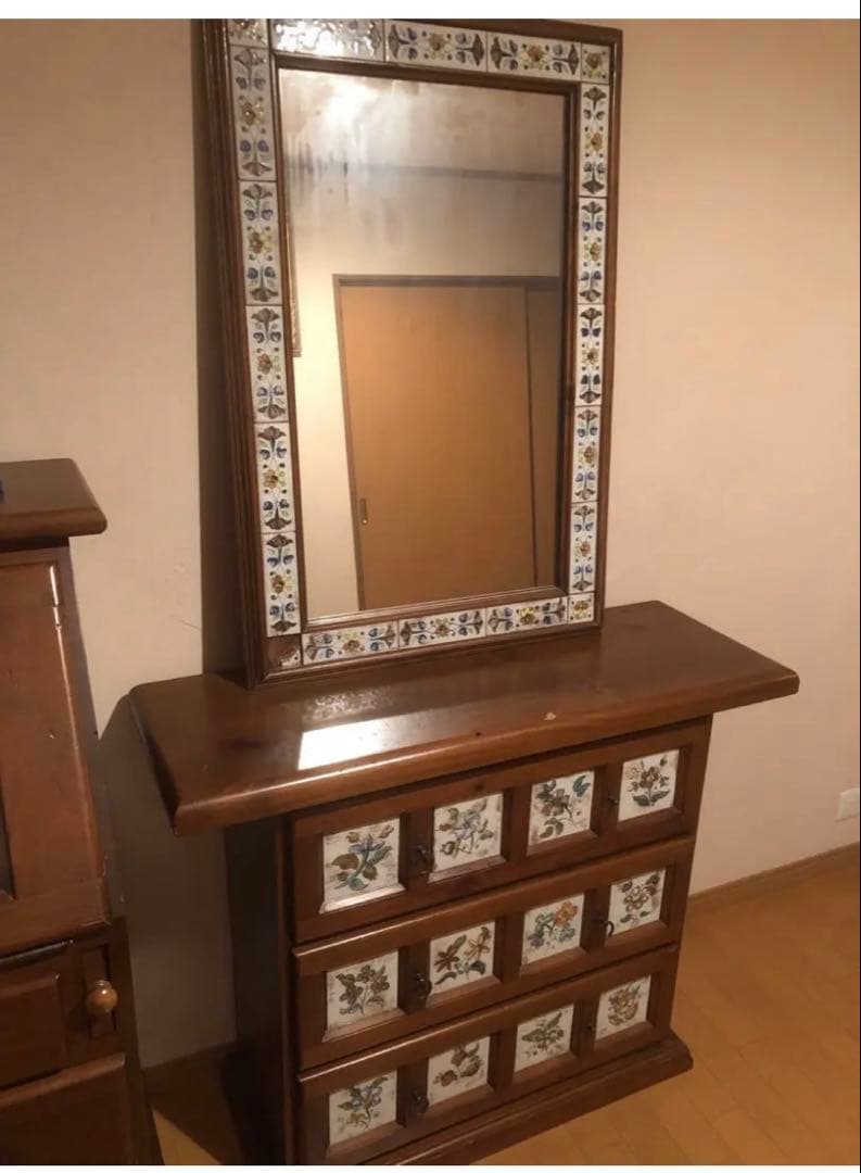 アクタス　スペイン家具　パイン材　タイル　チェスト　箪笥　アンティーク