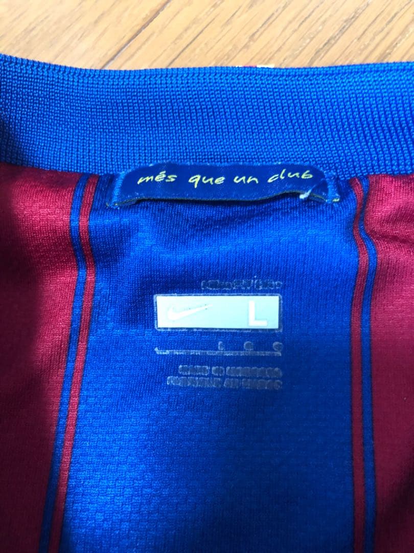 バルセロナ　イニエスタ　サイン入り　ユニフォーム