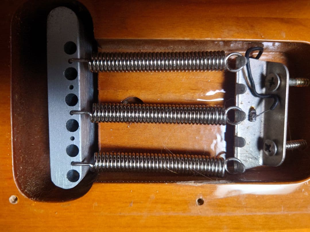 Squier Stratocaster サンバースト Affinity MOD