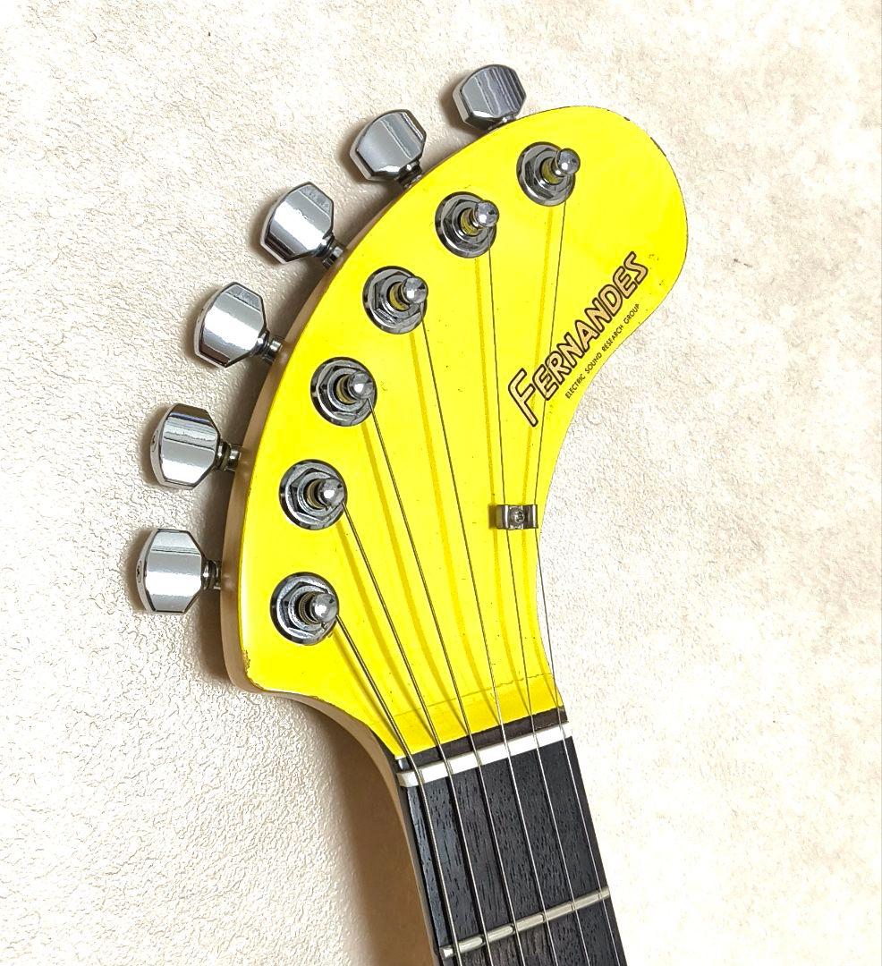 【美品】ZO-3 イエロー アンプ内蔵ミニギター 専用ケース付 ぞーさん