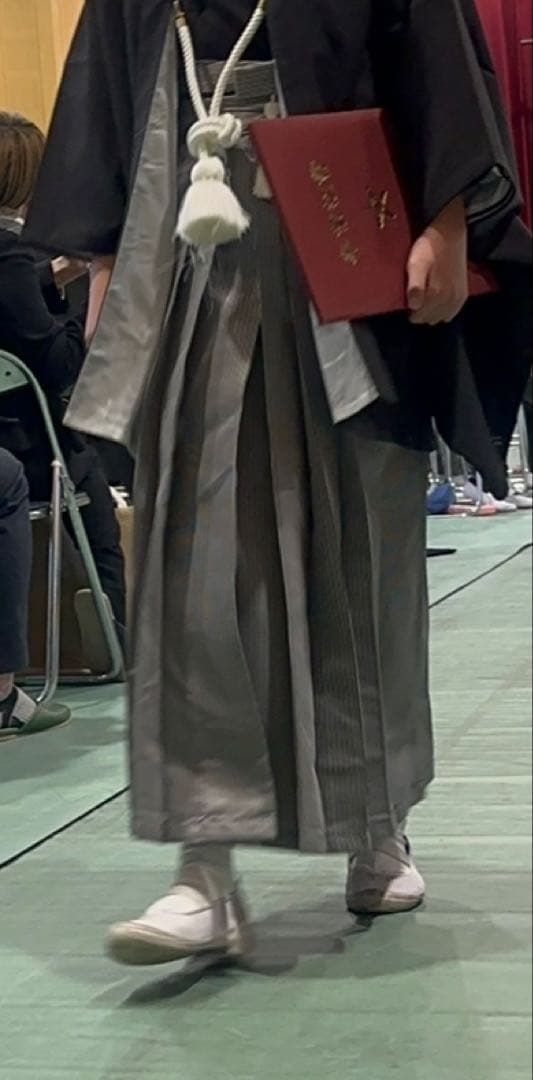 キャサリンコテージ　男の子袴　130〜140 黒と灰色のストライプ 袴