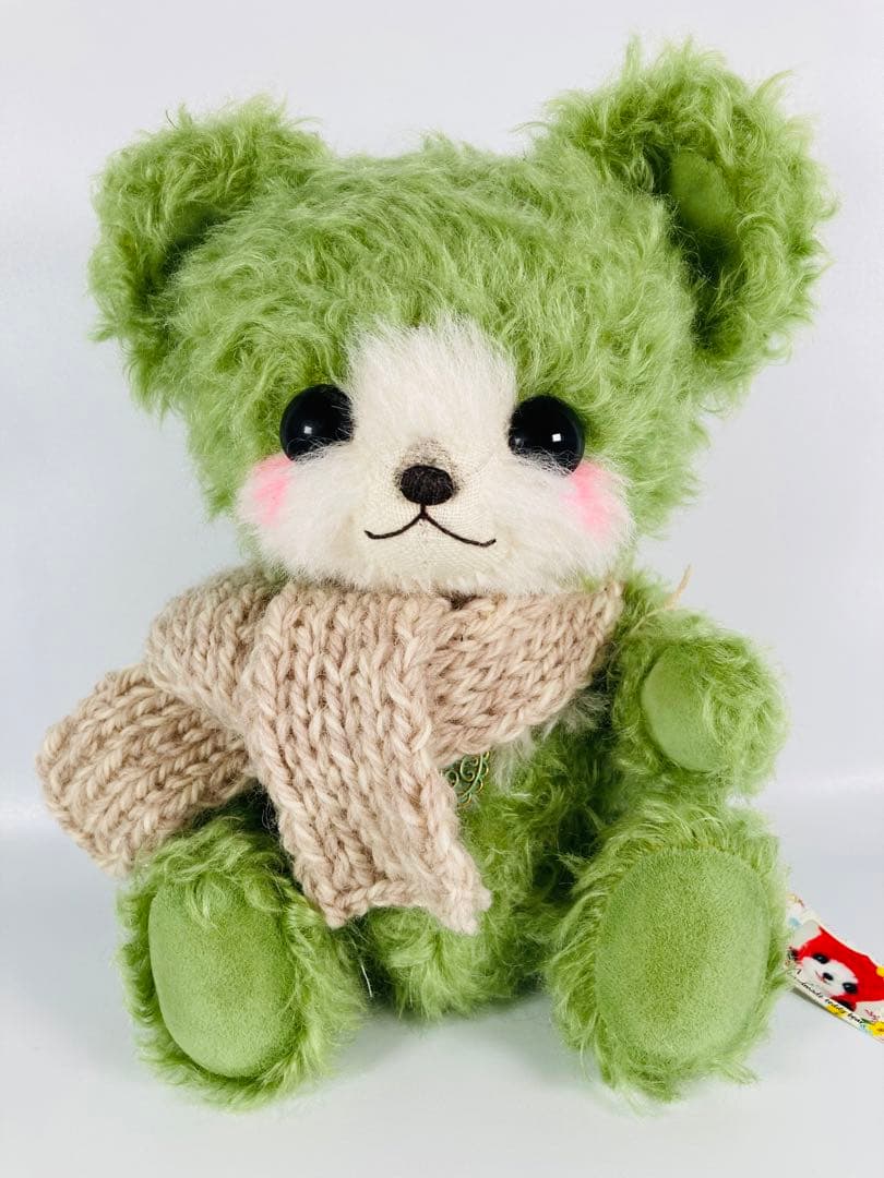 ハンドメイド 抹茶色　クマのぬいぐるみ