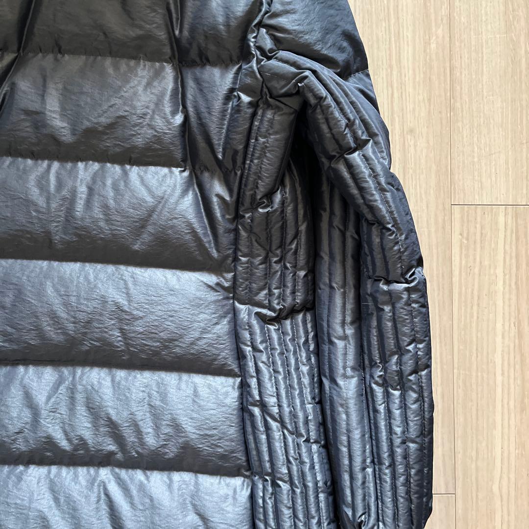 ファー付きダークグレーロングダウンコート